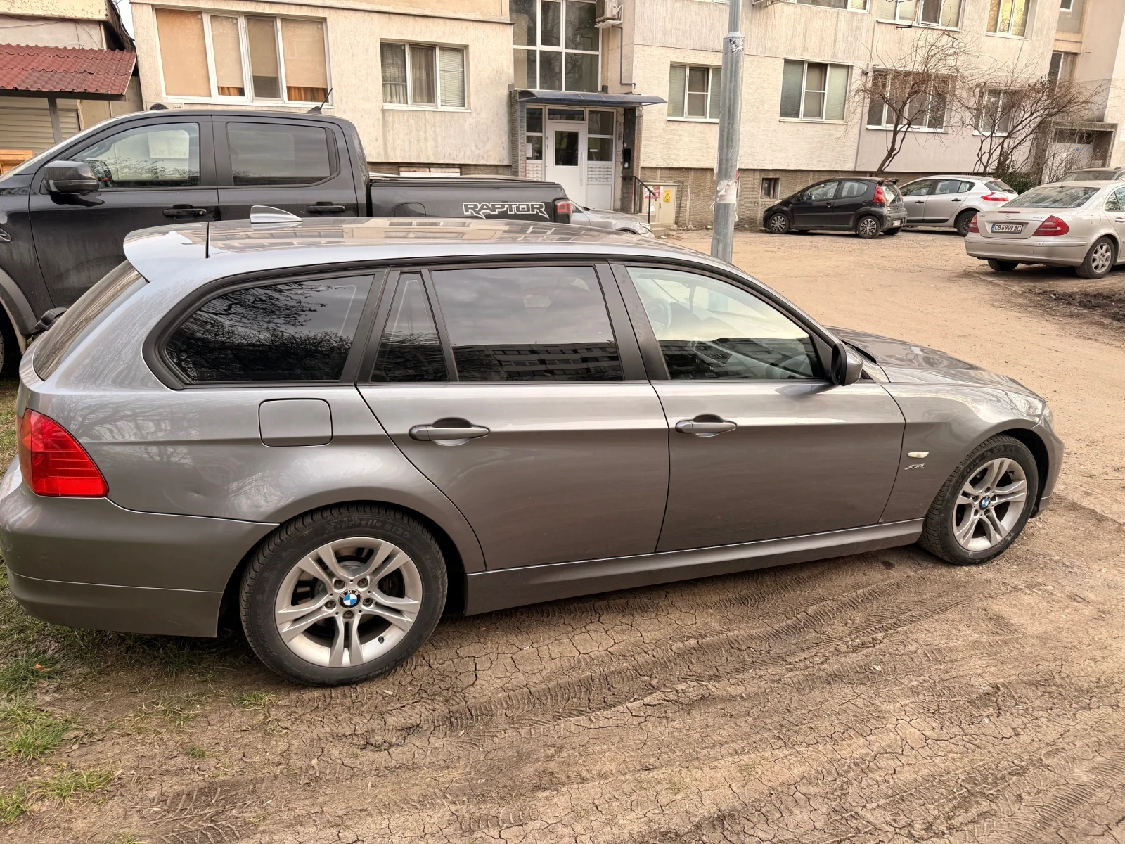 BMW 320, снимка 2 - Автомобили и джипове - 53726465