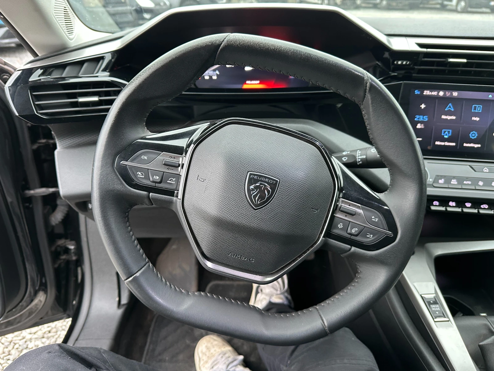 Peugeot 308 1.2 Active Pack, снимка 9 - Автомобили и джипове - 53973405