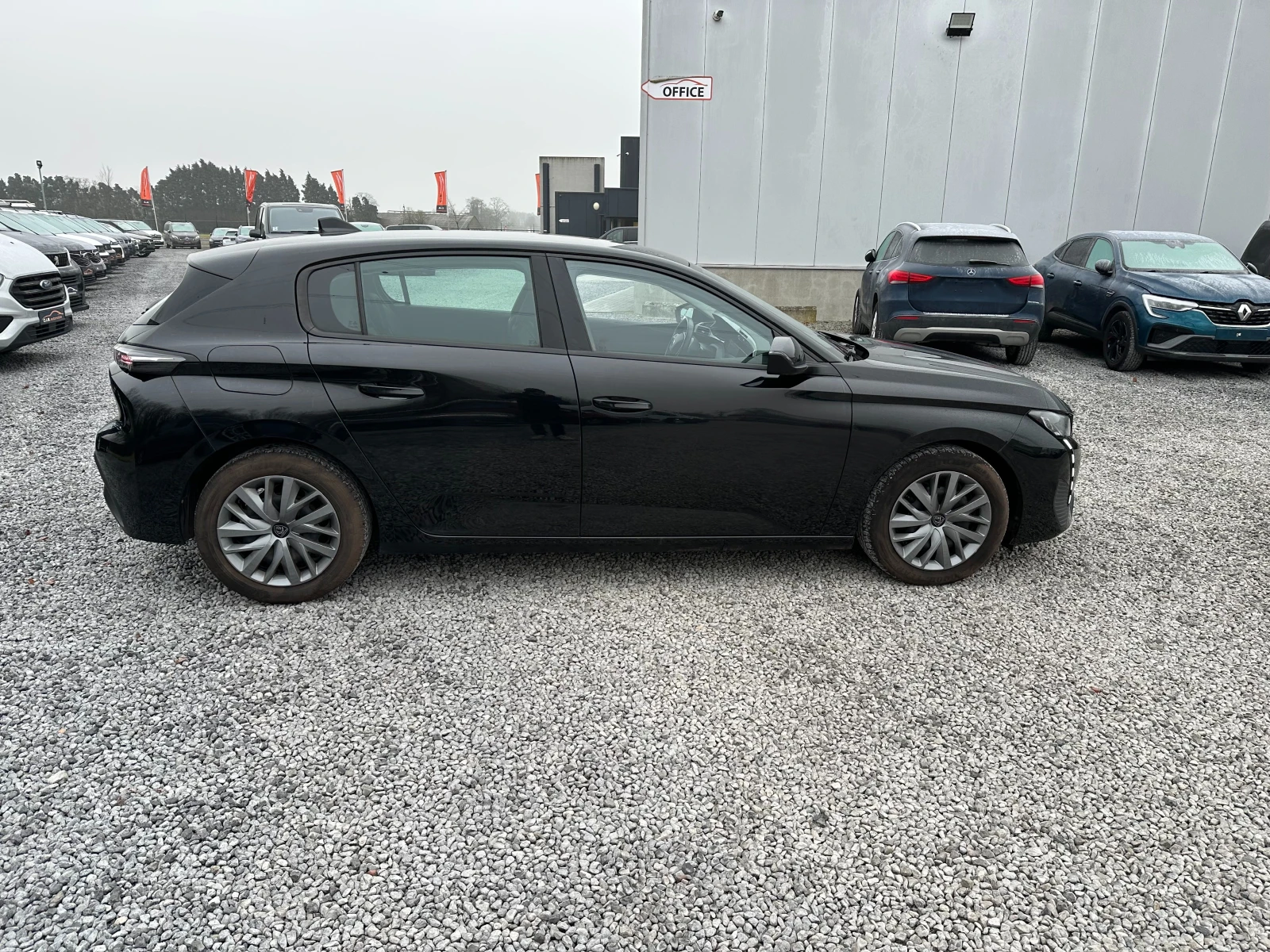 Peugeot 308 1.2 Active Pack, снимка 6 - Автомобили и джипове - 53973405