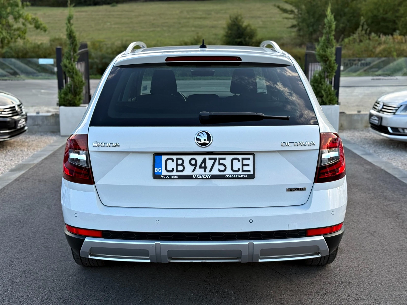 Skoda Octavia 150кс SCOUT 4X4 DSG MATRIX КАМЕРА ПОДГРЕВ, снимка 5 - Автомобили и джипове - 53982687