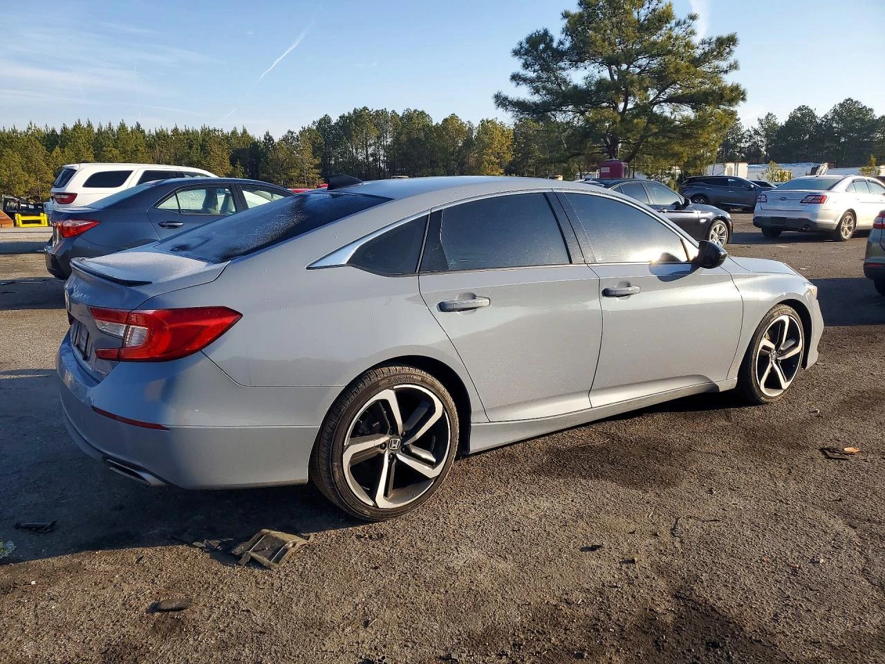 Honda Accord 1.5l Sport, снимка 3 - Автомобили и джипове - 54114135