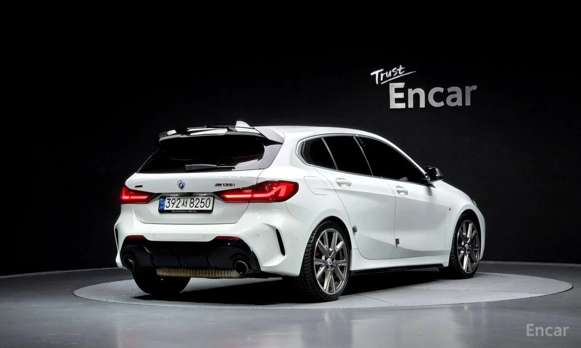 BMW M135 XDRIVE* RECARO* КАМЕРИ* 360* KEYLESS* , снимка 3 - Автомобили и джипове - 54161701