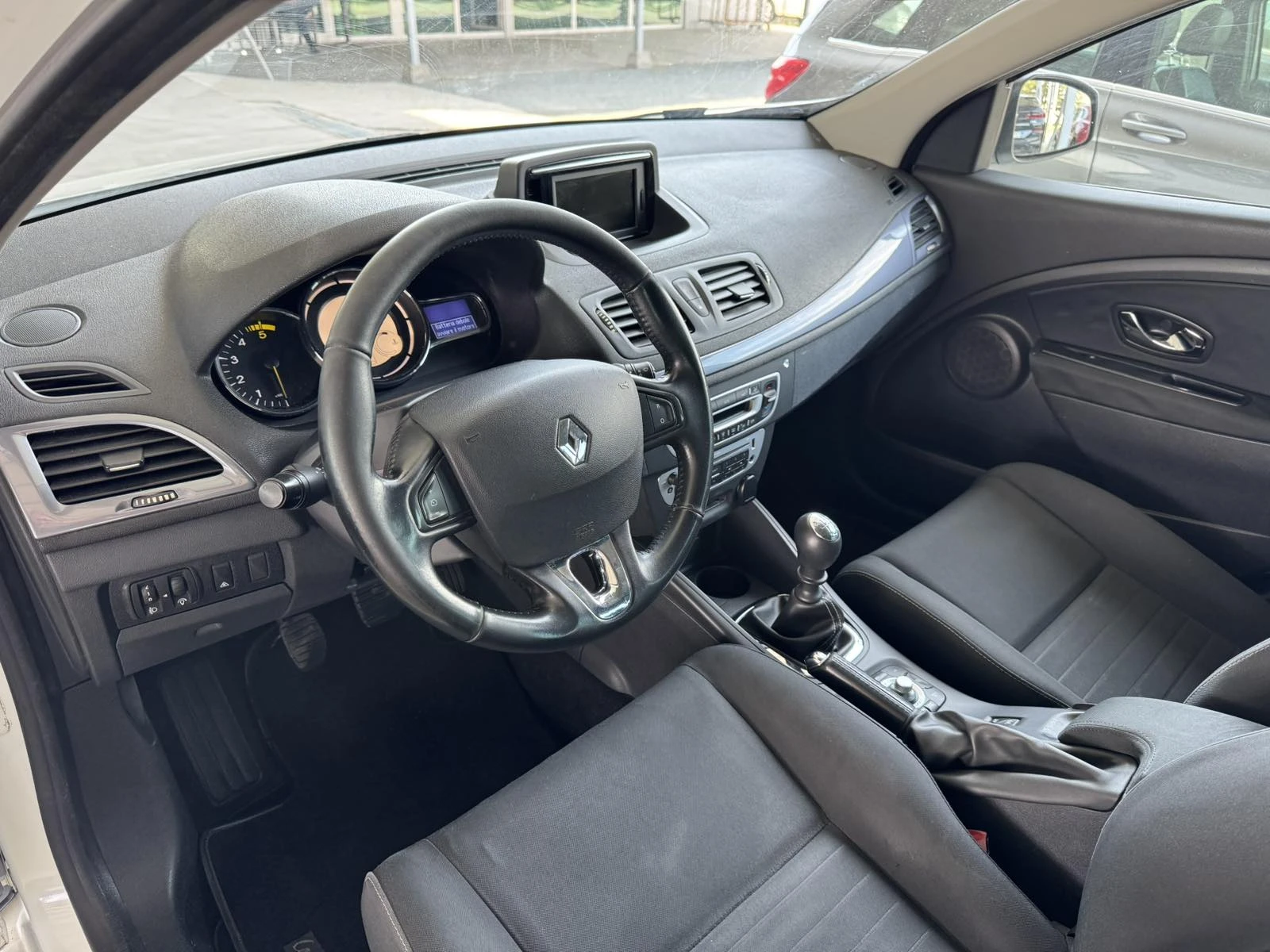 Renault Megane dci* 110ps* 6��* ����* �����* ��������� | Mobile.bg � ����������� 9