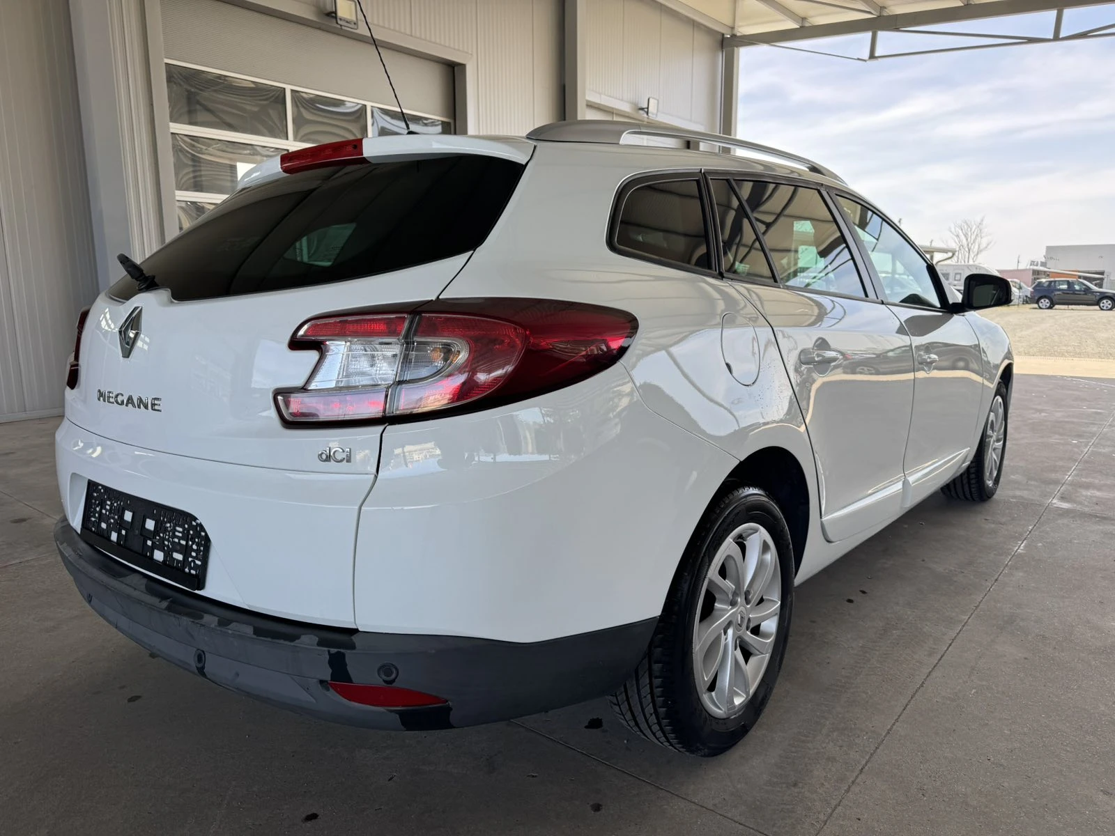 Renault Megane dci* 110ps* 6ск* НАВИ* ПАРКТ* АВТОПИЛОТ, снимка 5 - Автомобили и джипове - 54225661