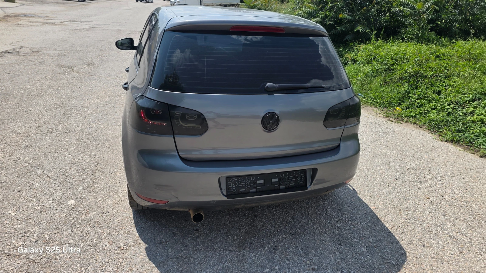 VW Golf 1.6d лед, снимка 4 - Автомобили и джипове - 54821249