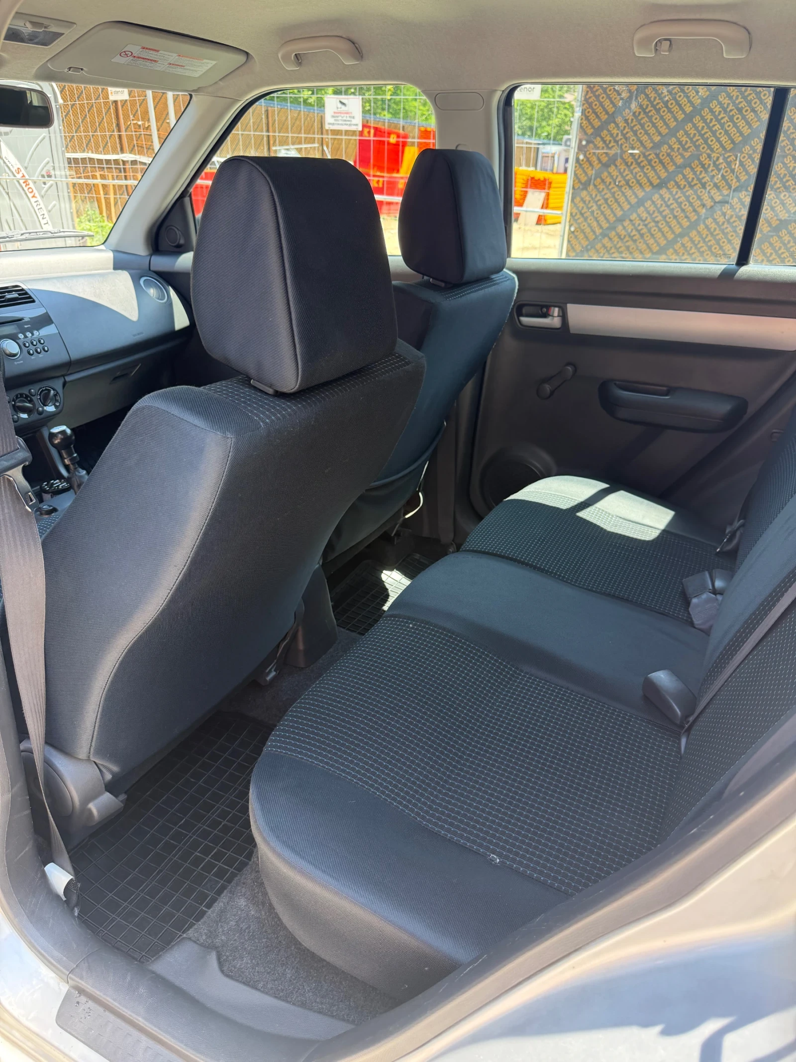 Suzuki Swift 1.3 , снимка 5 - Автомобили и джипове - 54834028