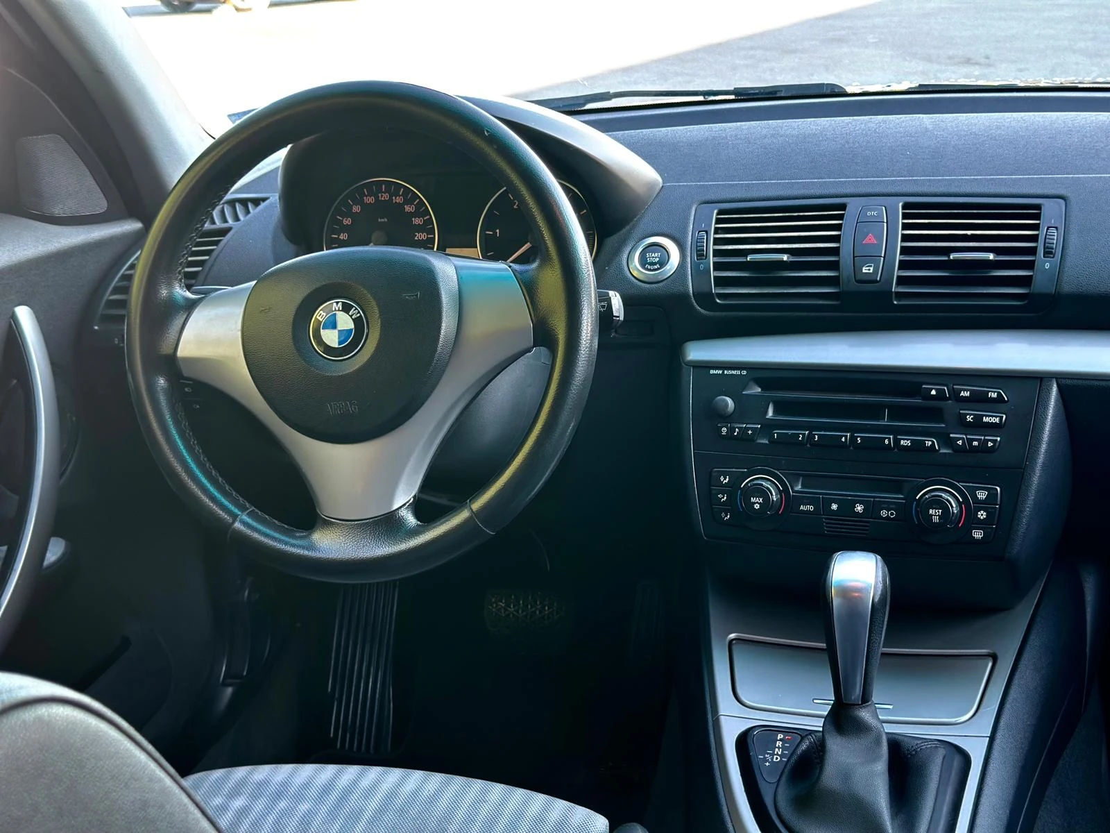 BMW 120, снимка 10 - Автомобили и джипове - 55136389