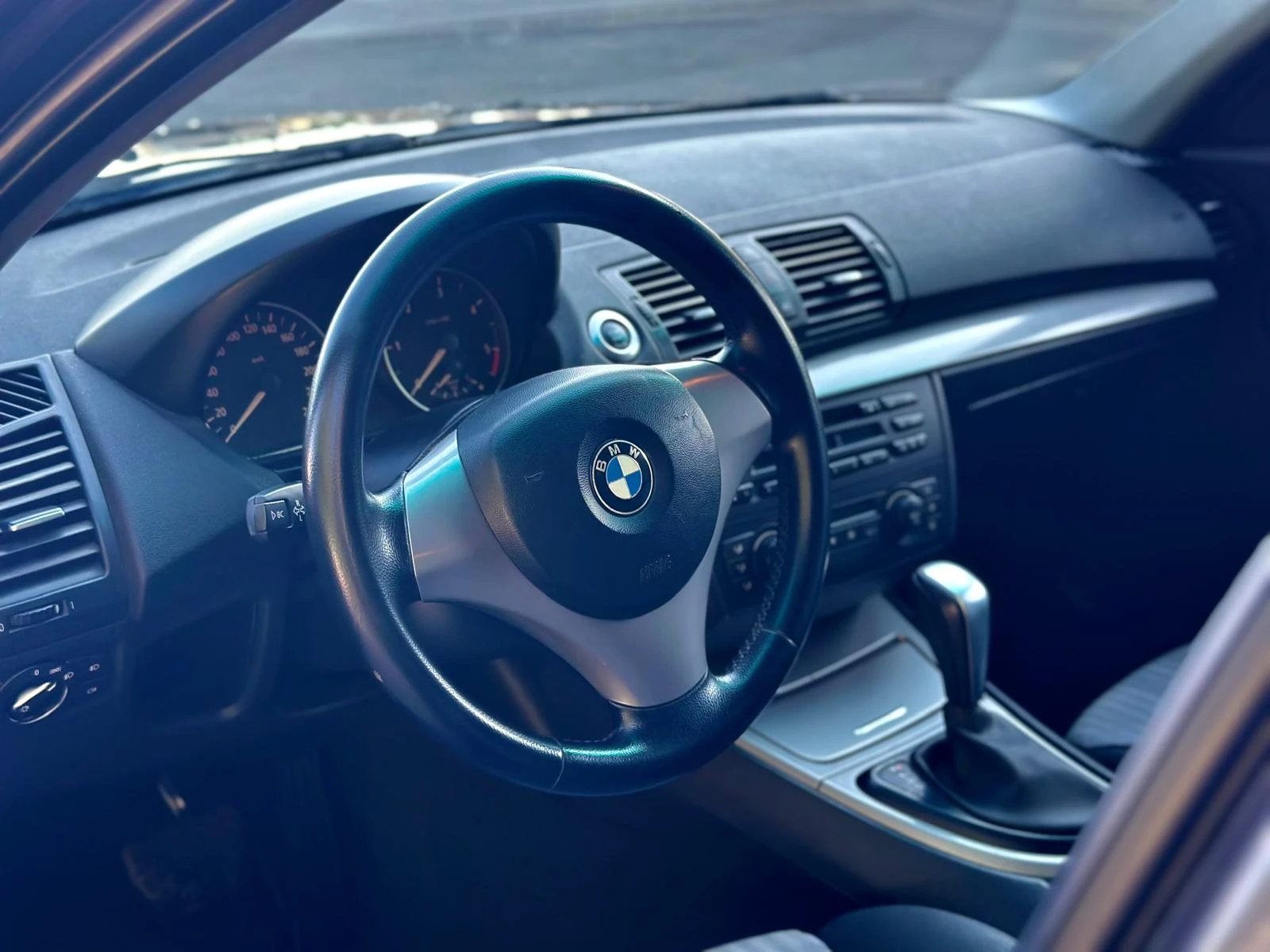 BMW 120, снимка 9 - Автомобили и джипове - 55136389