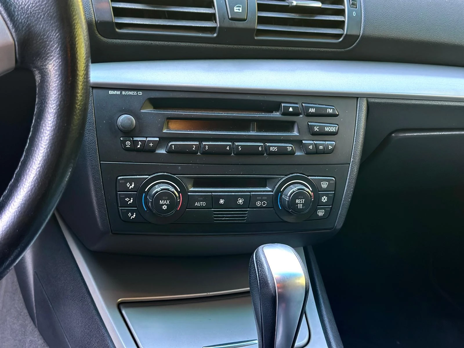BMW 120, снимка 11 - Автомобили и джипове - 55136389