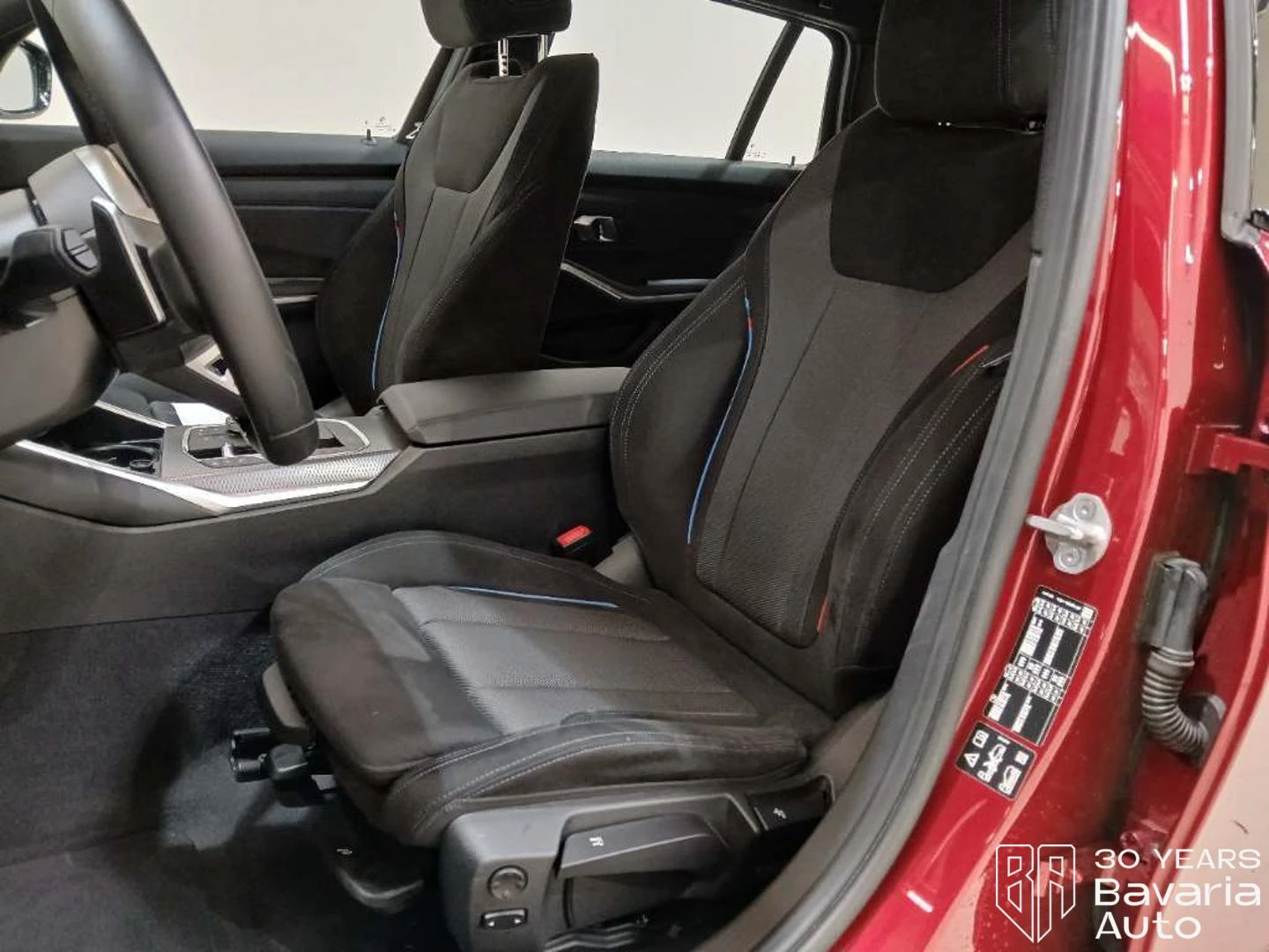 BMW 320 d Touring xDrive M Sport Paket, снимка 6 - Автомобили и джипове - 55215027