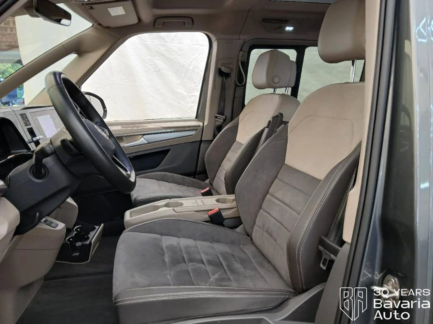 VW Multivan Style long DSG Easy Open Basic, снимка 6 - Автомобили и джипове - 55215052