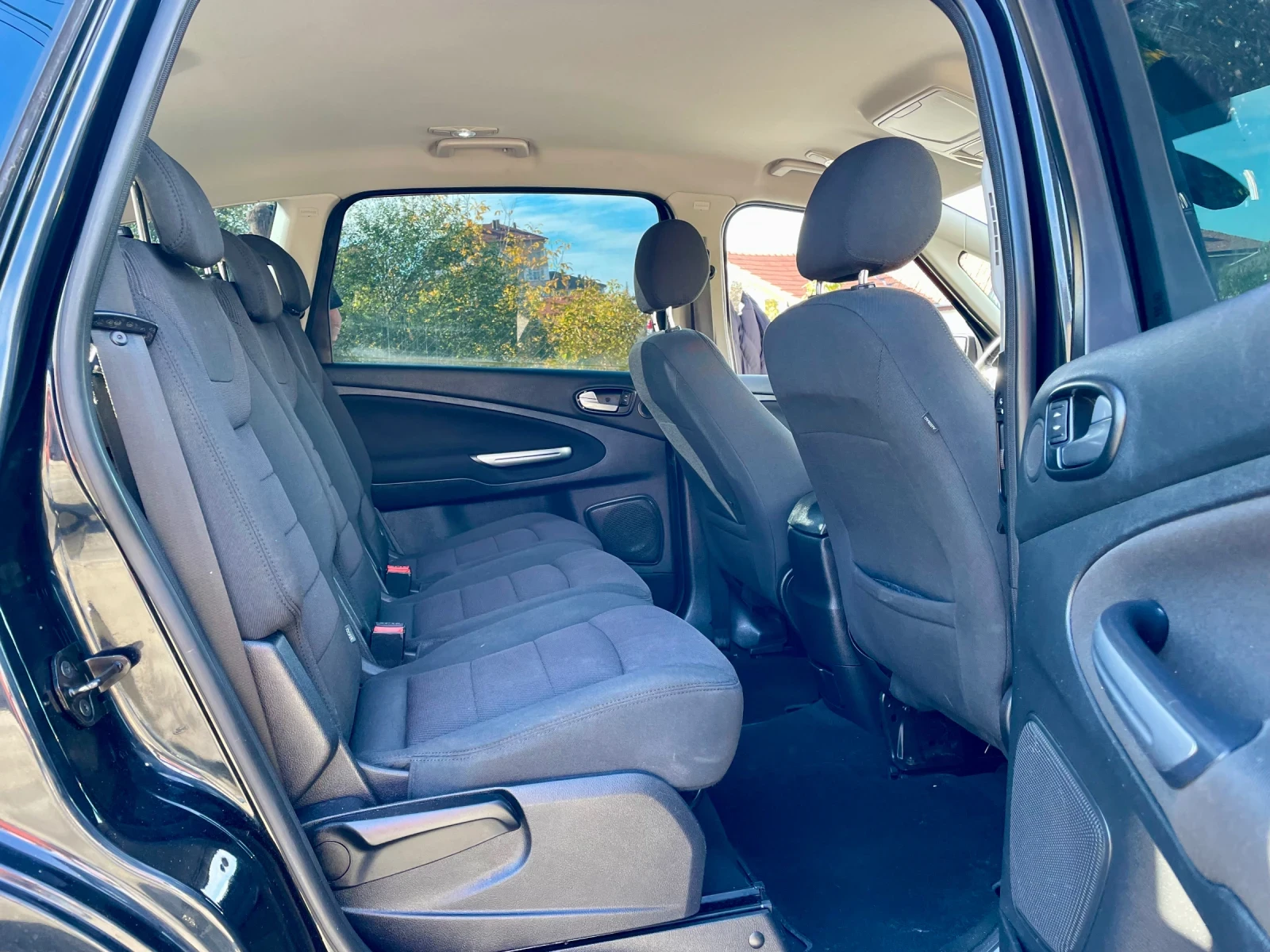Ford S-Max 2.0i 145hp EU5, снимка 14 - Автомобили и джипове - 55245061