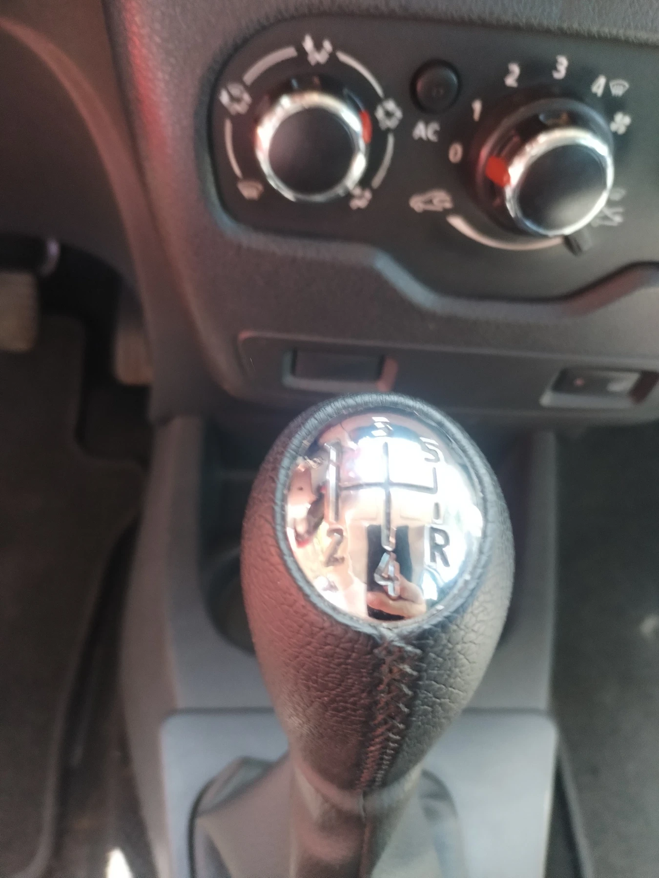 Dacia Dokker Van N1, снимка 11 - Автомобили и джипове - 55770703