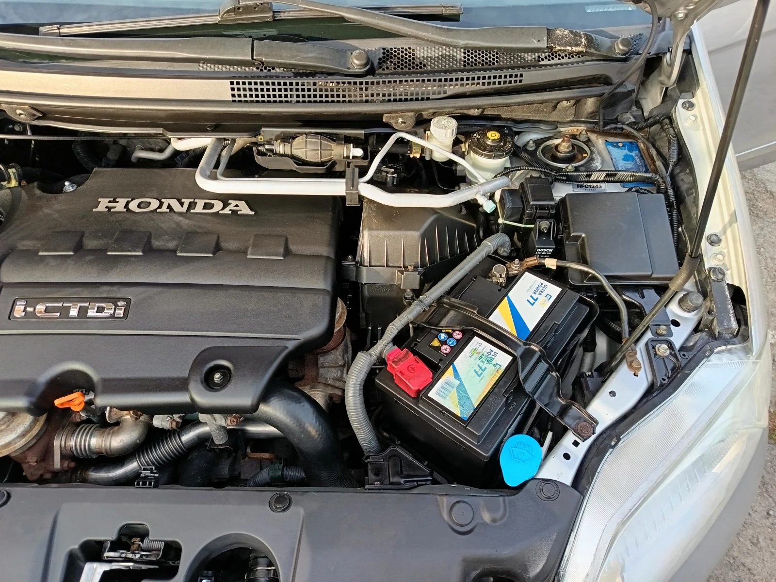 Honda Fr-v, снимка 8 - Автомобили и джипове - 56160738