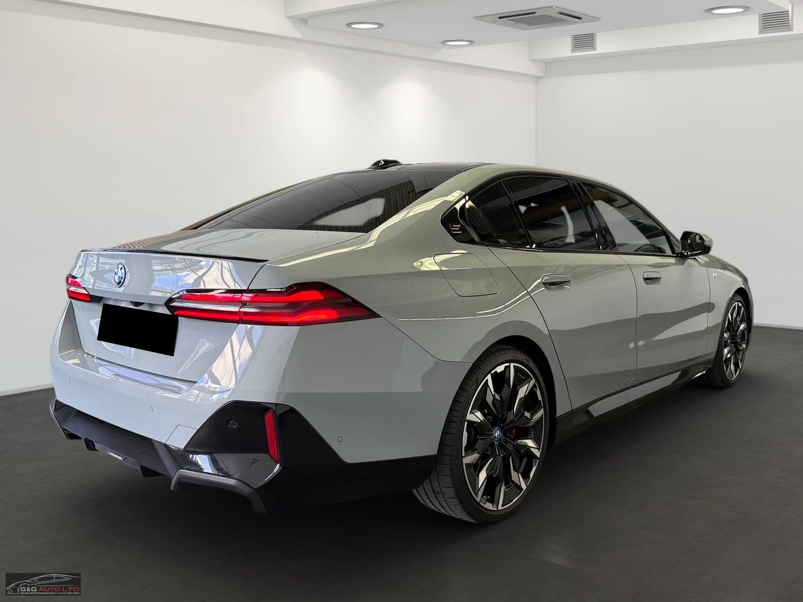 BMW i5 40eDRIVE/340HP/MSPORT/360/B&W/21/PANO/ACC/901z, снимка 6 - Автомобили и джипове - 56200281