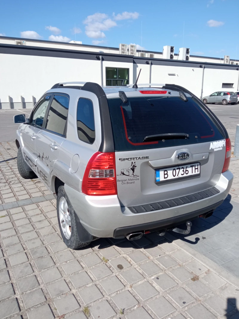 Kia Sportage, снимка 4 - Автомобили и джипове - 47927938