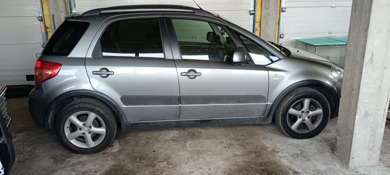 Suzuki SX4 Автоматик, снимка 3 - Автомобили и джипове - 49535859