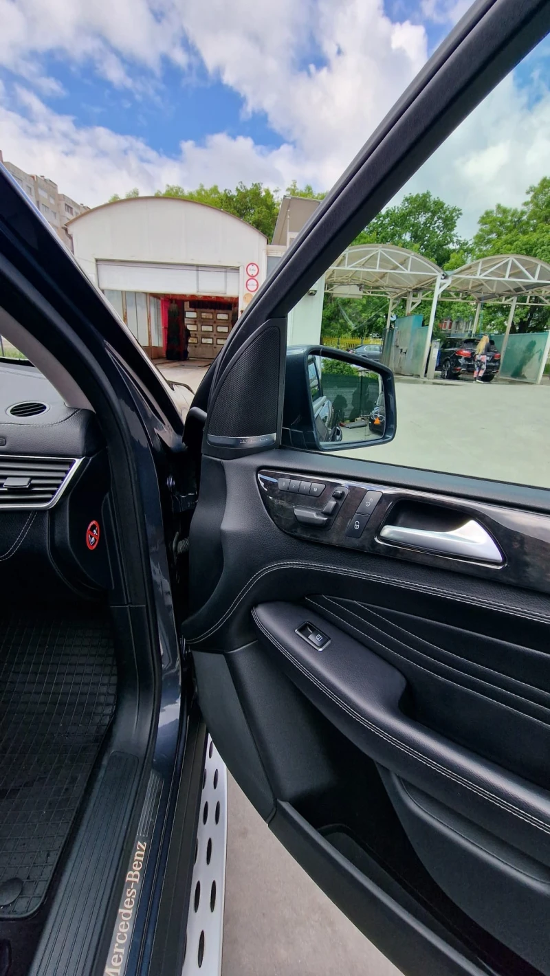 Mercedes-Benz ML 350 AMG/SWIZZ/AIRMATIC/BLINDSPOT, снимка 15 - Автомобили и джипове - 52385029