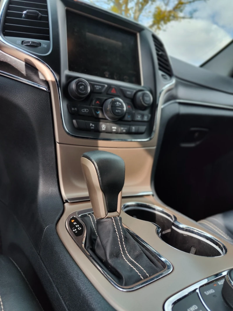 Jeep Grand cherokee, снимка 12 - Автомобили и джипове - 52971212