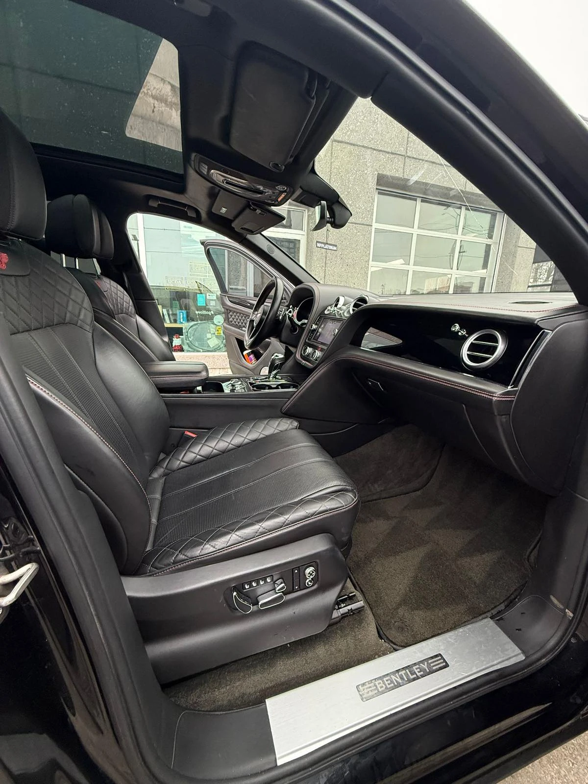 Bentley Bentayga MULLINER* W12, снимка 12 - Автомобили и джипове - 53711995