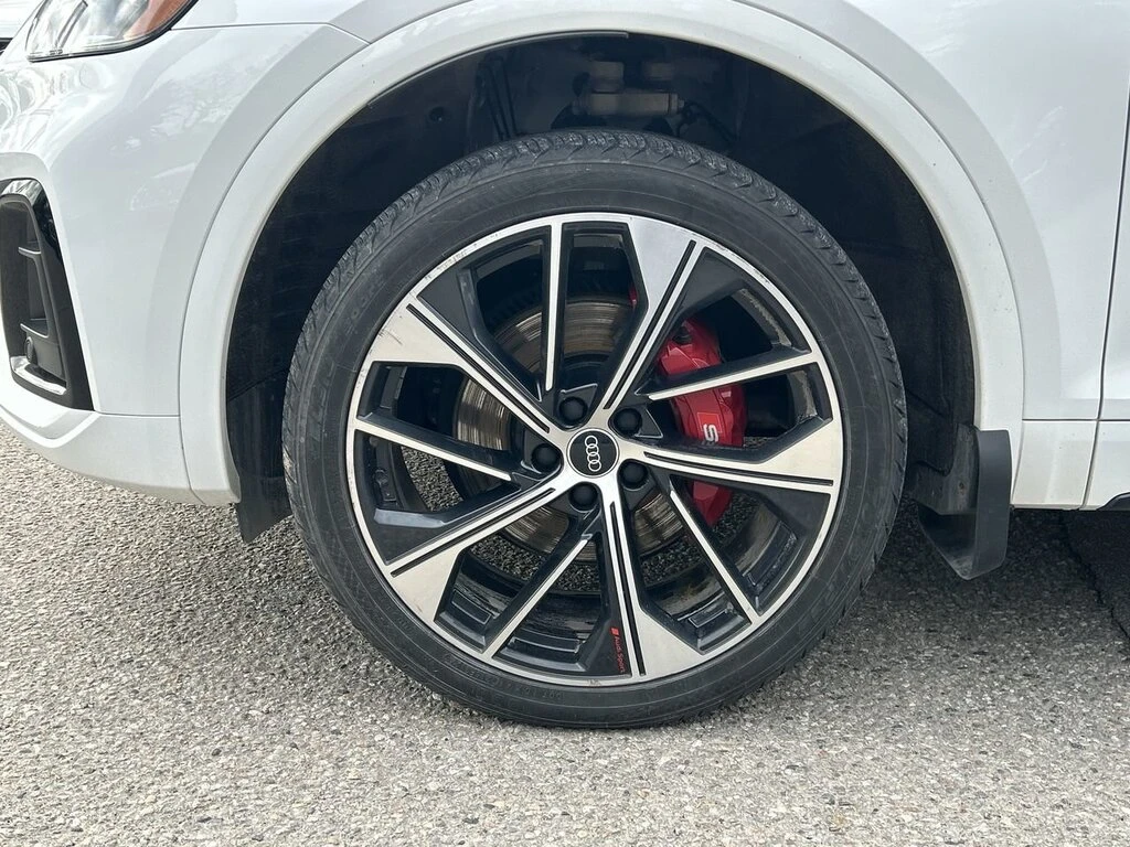 Audi SQ5 Red Interior* Carbon* От Audi, снимка 8 - Автомобили и джипове - 54214945