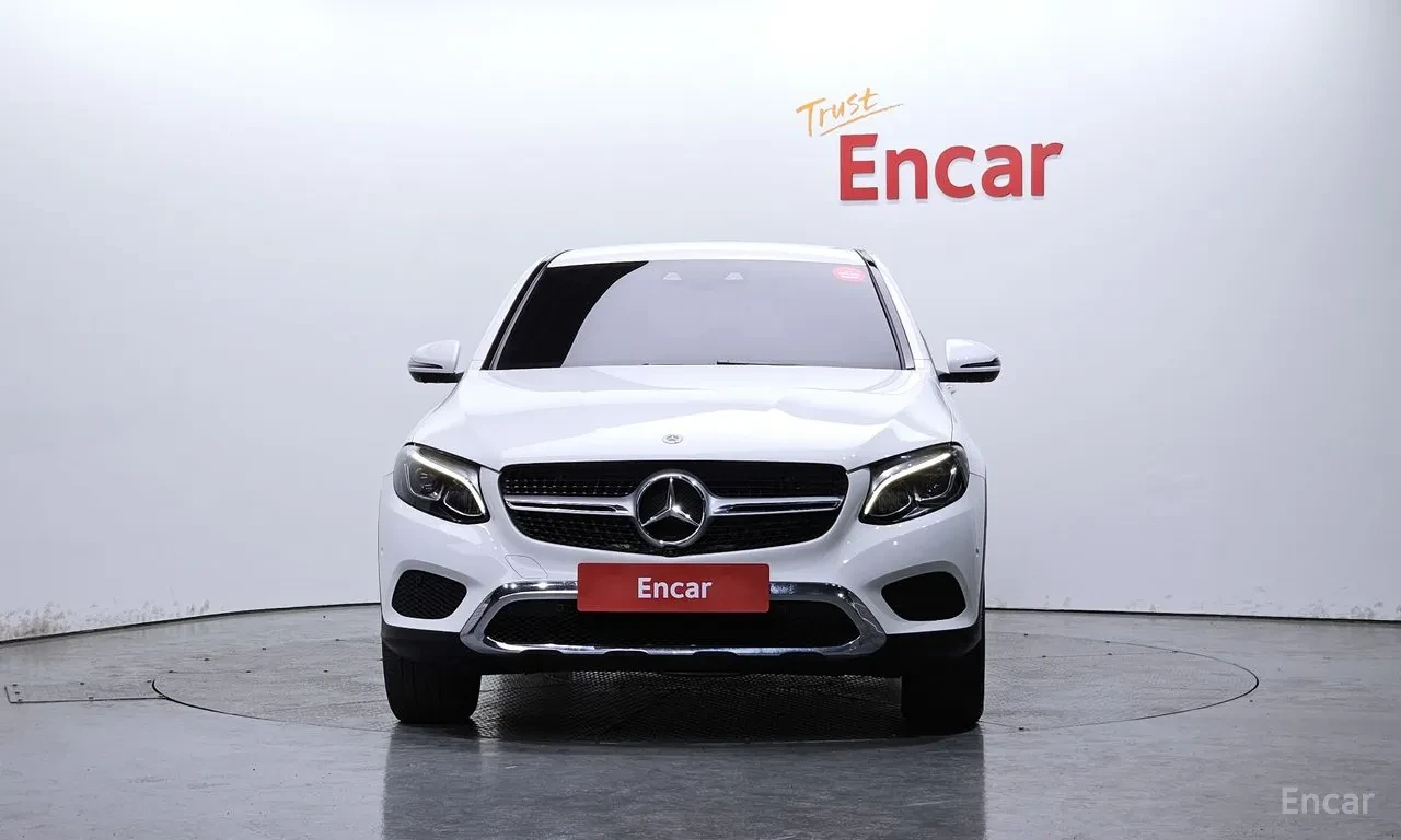 Mercedes-Benz GLC coupe* burmester* multibeam led* Parking Assist, снимка 3 - Автомобили и джипове - 54720899