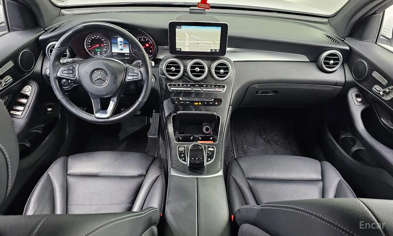 Mercedes-Benz GLC coupe* burmester* multibeam led* Parking Assist, снимка 5 - Автомобили и джипове - 54720899