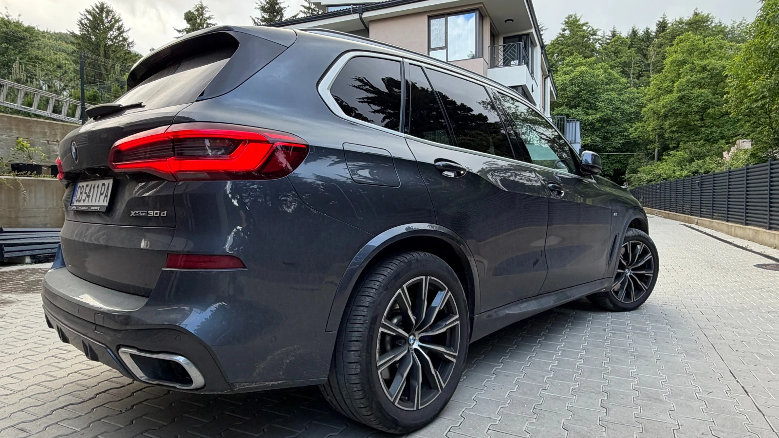 BMW X5 M Sport 7 Seats | Laser | Air Suspension | HK | , снимка 4 - Автомобили и джипове - 54782640