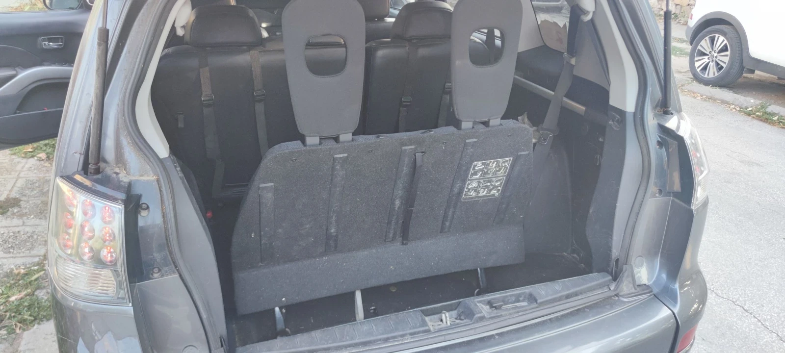 Mitsubishi Outlander 2 Did, снимка 2 - Автомобили и джипове - 54782048