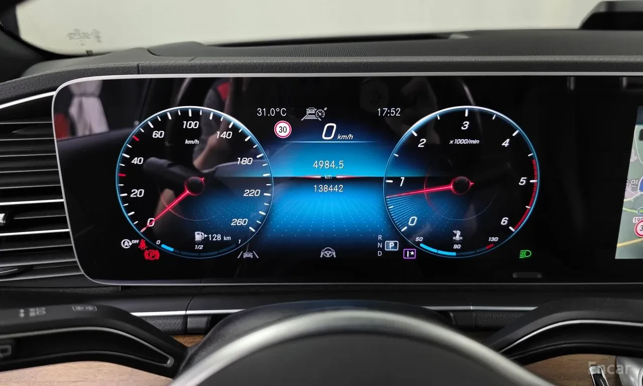 Mercedes-Benz GLS 400 d | BURMESTER | DISTRONIC | PANO, снимка 7 - Автомобили и джипове - 55048327