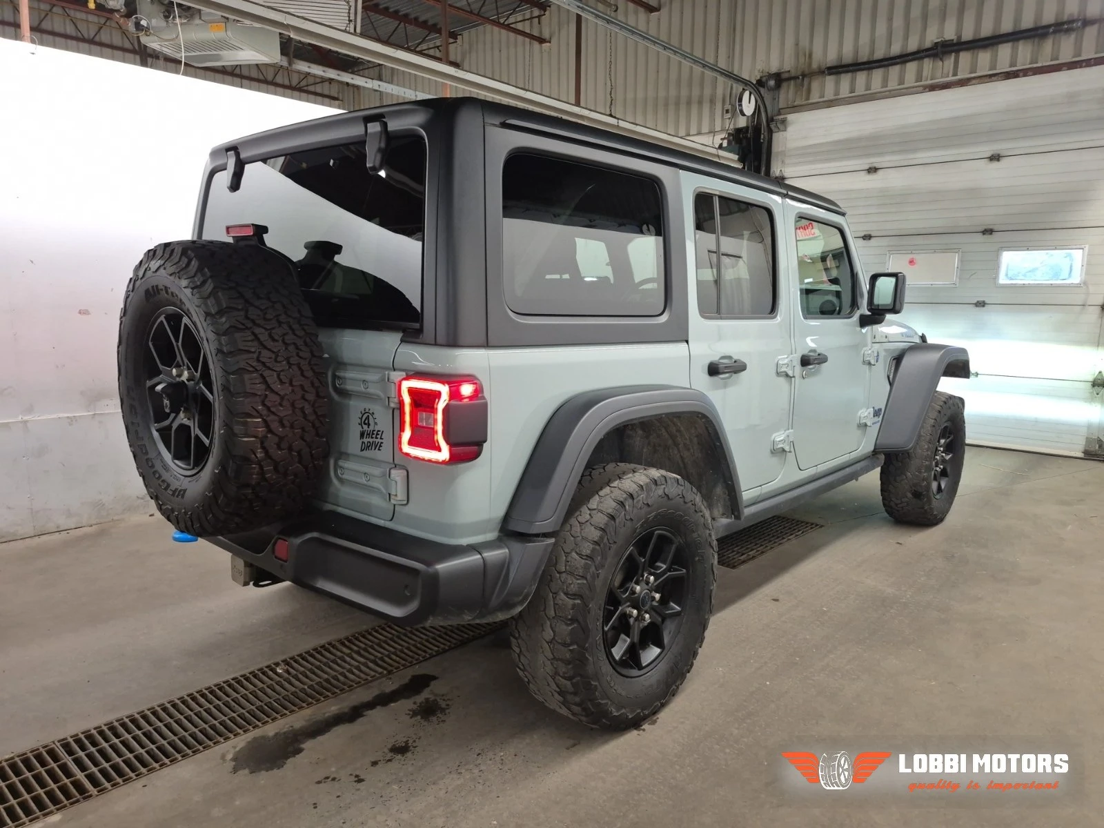 Jeep Wrangler, снимка 3 - Автомобили и джипове - 56098807
