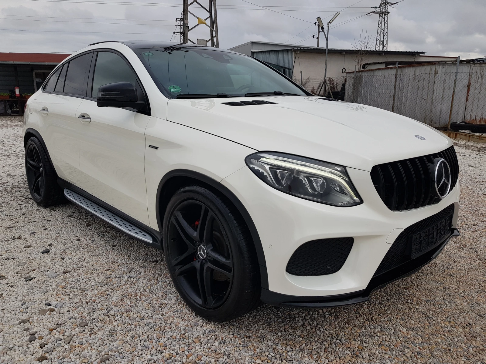 Mercedes-Benz GLE 450 AMG 4matic, снимка 3 - Автомобили и джипове - 56738863