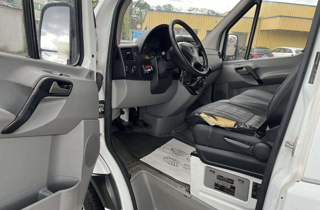 Mercedes-Benz 313, снимка 10 - Бусове и автобуси - 55599150