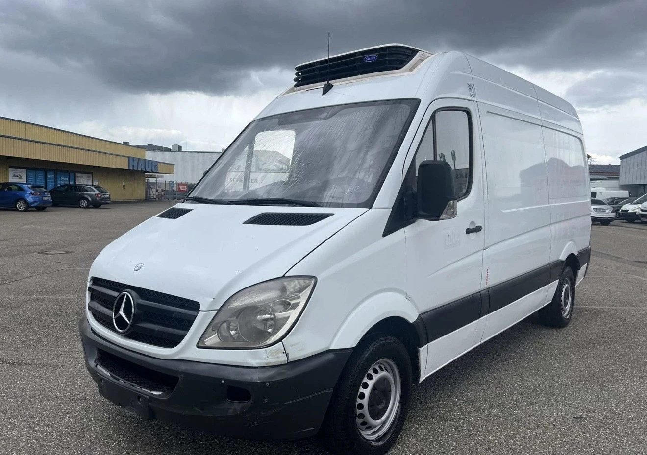 Mercedes-Benz 313