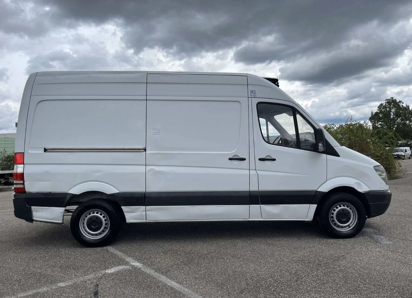 Mercedes-Benz 313, снимка 7 - Бусове и автобуси - 55599150