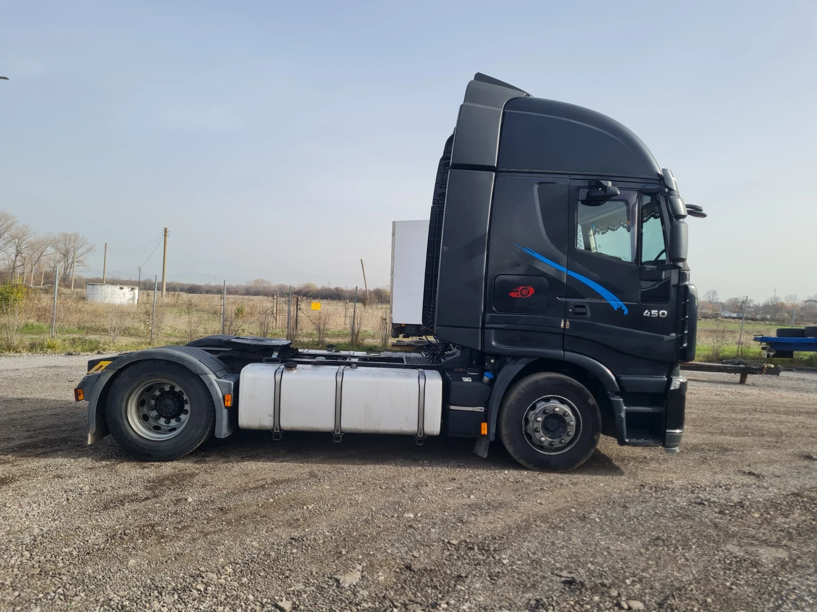 Iveco Stralis, снимка 2 - Камиони - 54248252