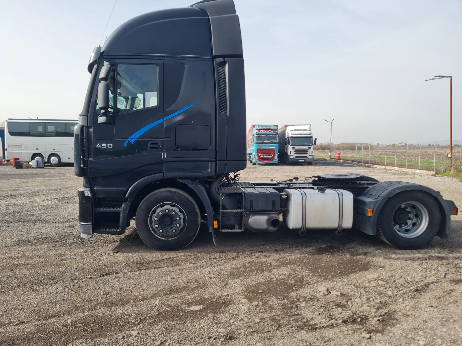 Iveco Stralis, снимка 6 - Камиони - 54248252