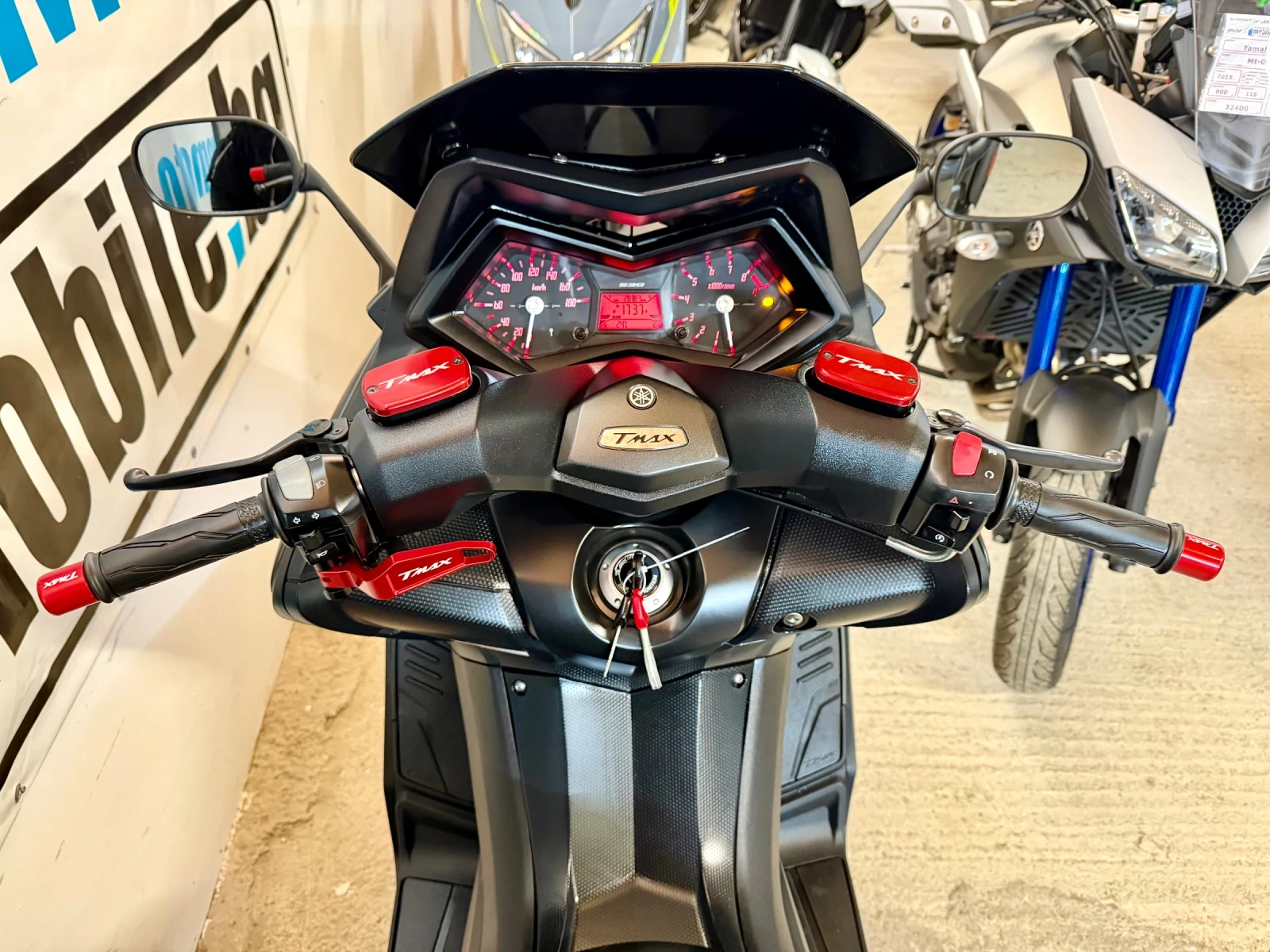 Yamaha T-max 530i ABS Special Edition, снимка 15 - Мотоциклети и мототехника - 56653919
