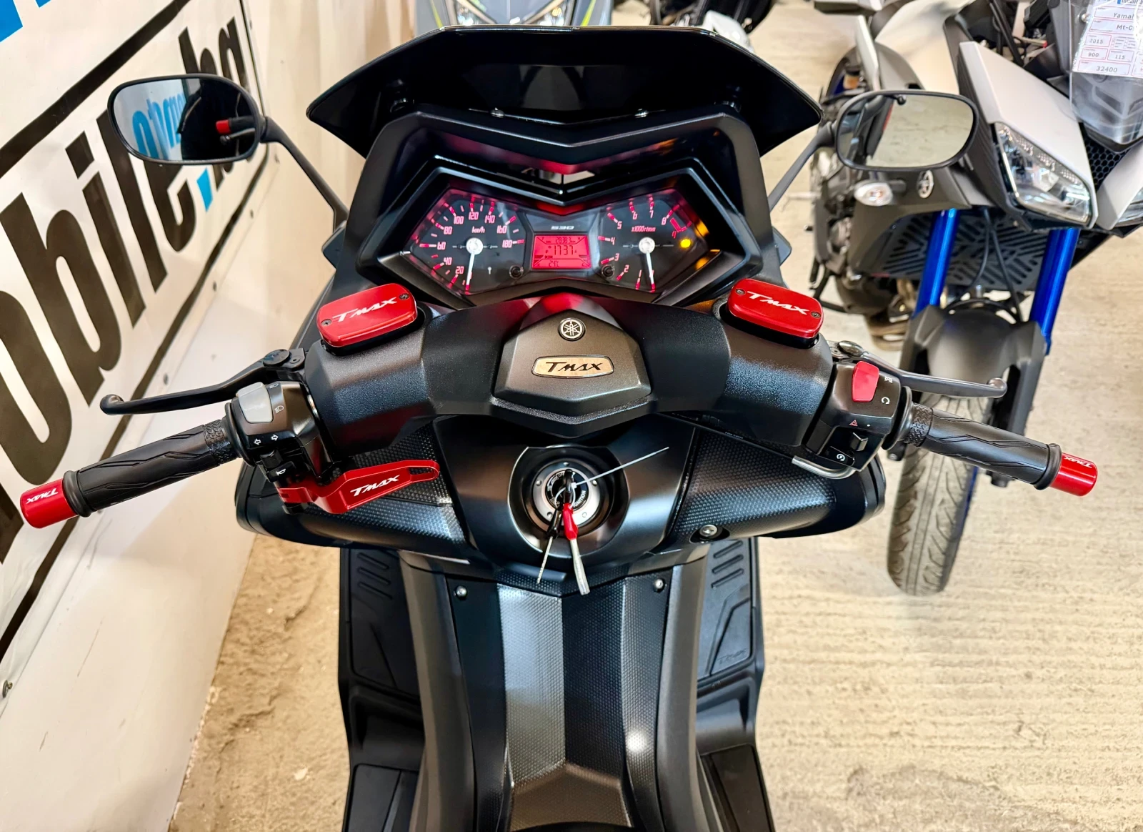 Yamaha T-max 530i ABS Special Edition, снимка 7 - Мотоциклети и мототехника - 56653919