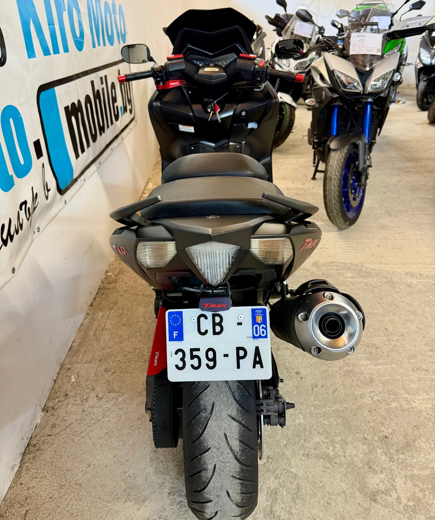 Yamaha T-max 530i ABS Special Edition, снимка 16 - Мотоциклети и мототехника - 56653919