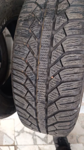 Гуми Зимни 185/65R15, снимка 2