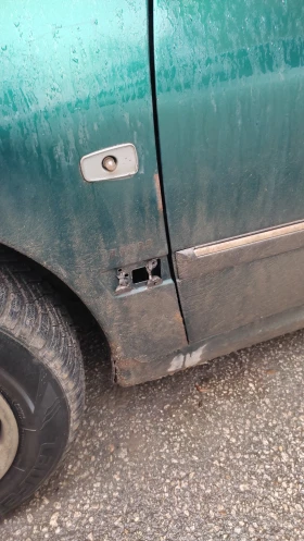 Peugeot 406 - 550 € / 1075.71 лв. - 15430900 3