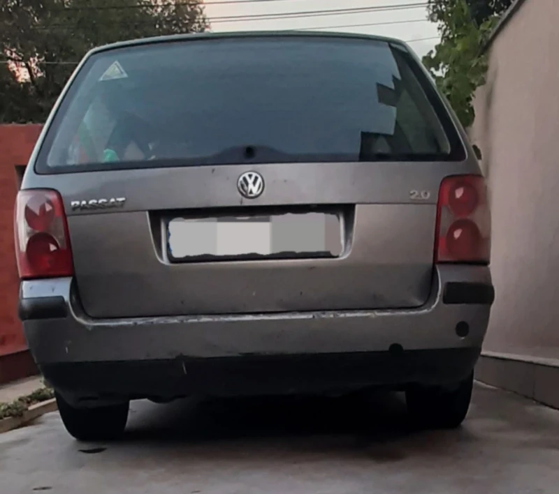 VW Passat, снимка 3 - Автомобили и джипове - 48200778