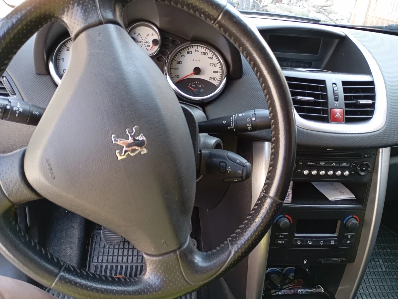 Peugeot 207, снимка 6 - Автомобили и джипове - 51741044