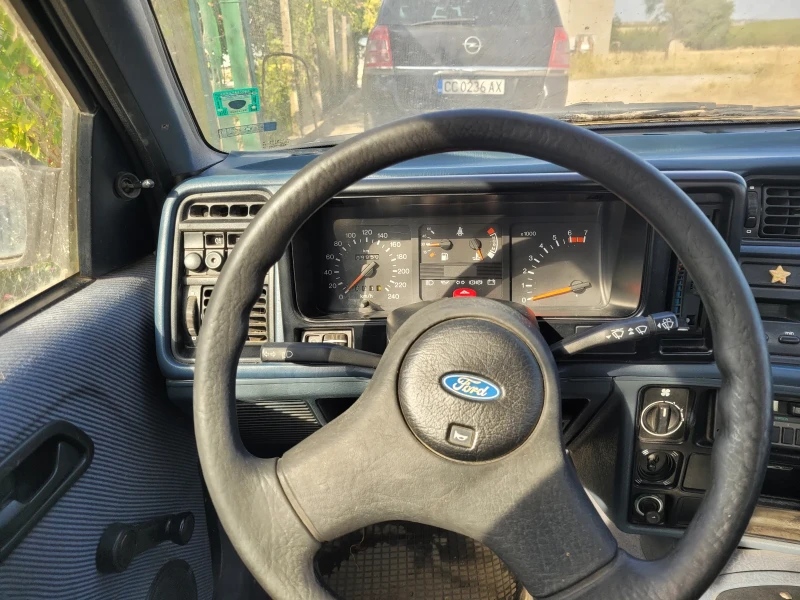 Ford Sierra 1.8 GL, снимка 8 - Автомобили и джипове - 52252130