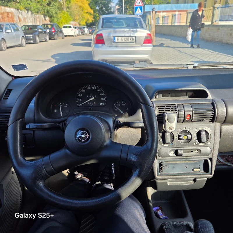 Opel Corsa 1.2, снимка 10 - Автомобили и джипове - 52120815