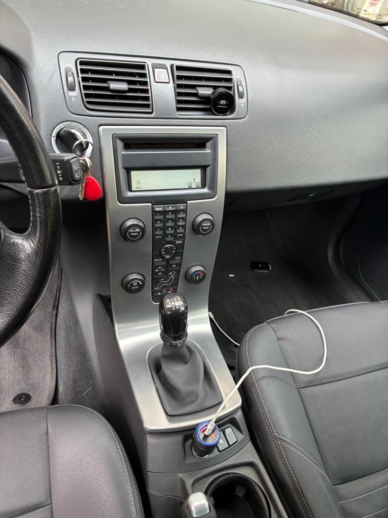 Volvo V50, снимка 8 - Автомобили и джипове - 52367221