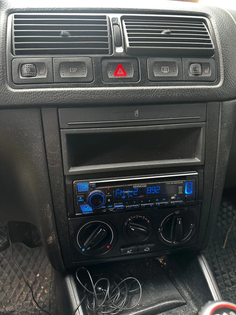 VW Golf 1.9TDI 4X4, снимка 6 - Автомобили и джипове - 52374059