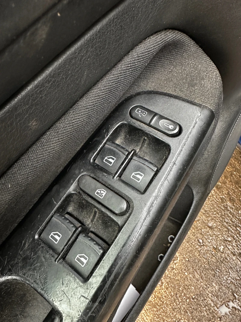 VW Golf 1.9TDI 4X4, снимка 8 - Автомобили и джипове - 52374059