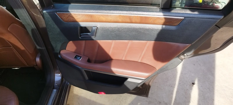 Mercedes-Benz E 350, снимка 13 - Автомобили и джипове - 52878119